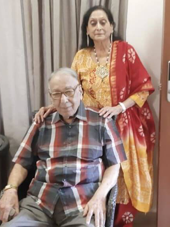 Harish Sahni and Veena Sahni - Maternal Grandparents of Bride